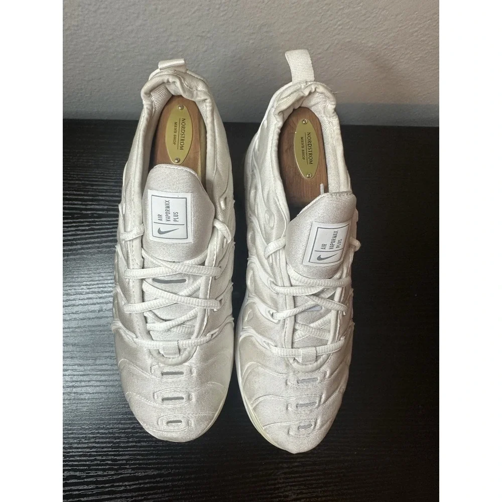Vapormax Plus Triple White Pure Platinum Women's Size US 8 shoes sneakers